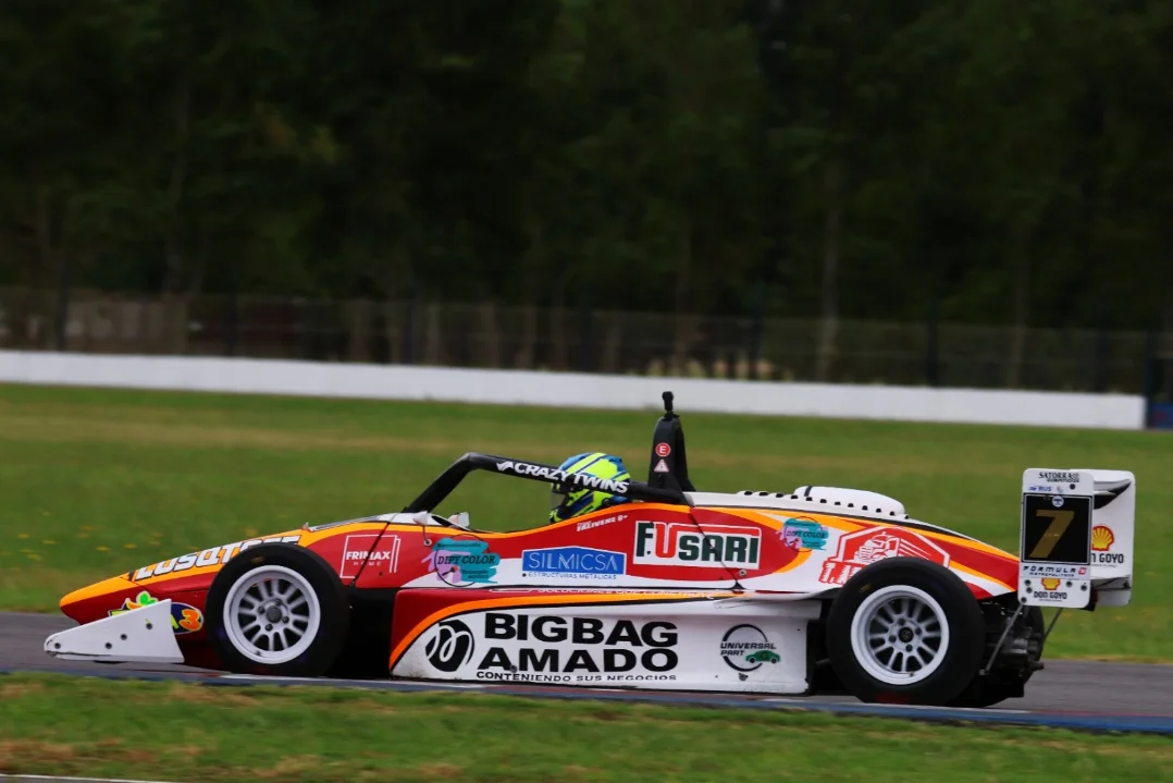 Thiago Falivene corriendo en la F3 Metropolitana