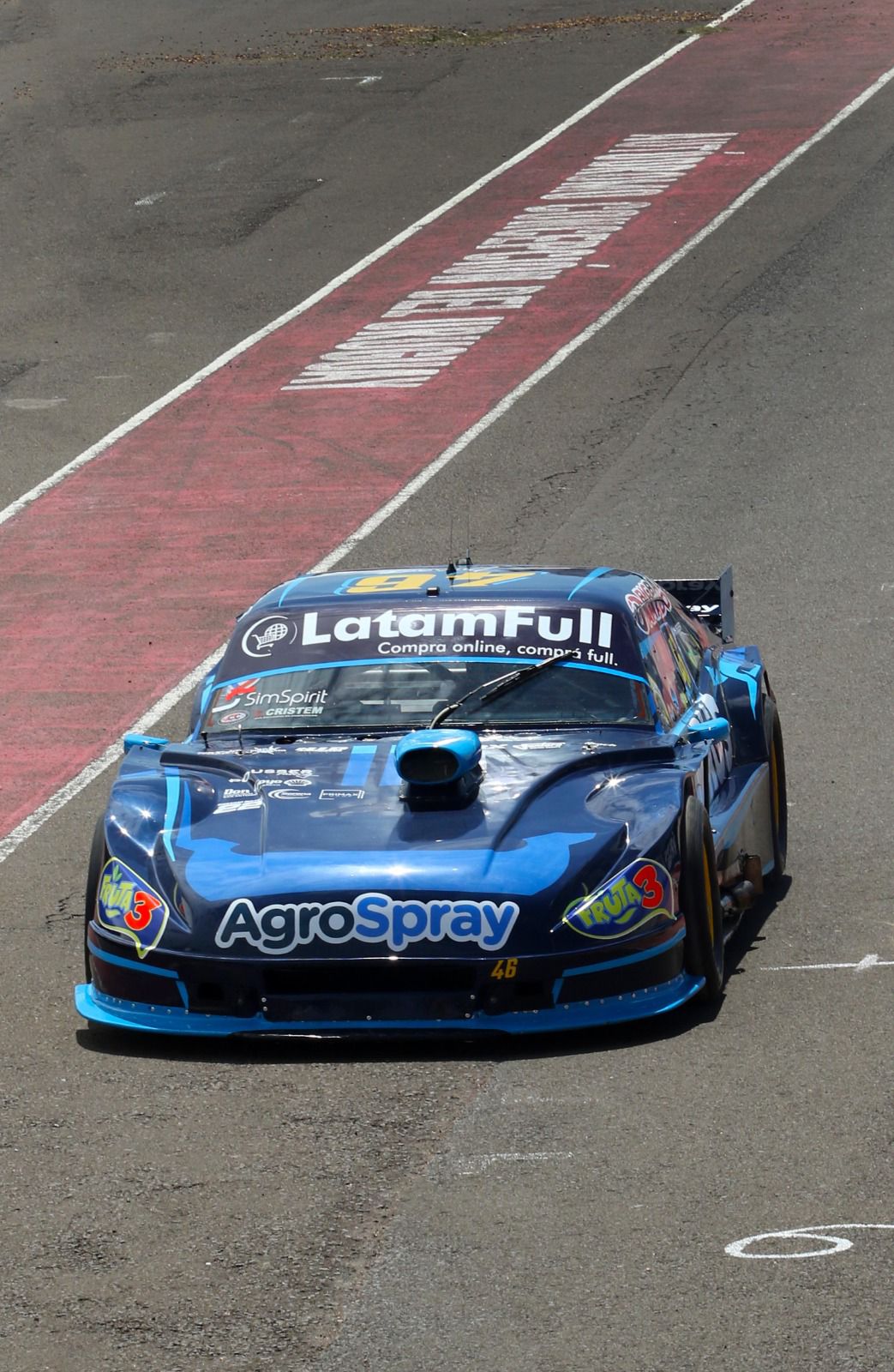 Thiago Falivene en pista