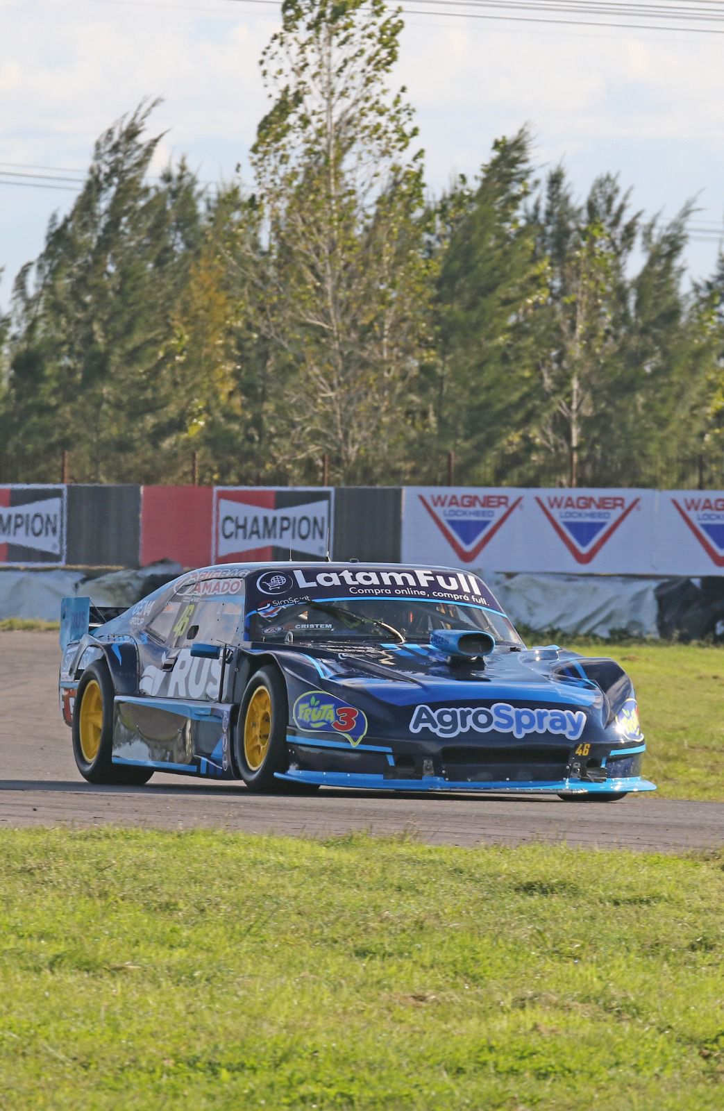Thiago Falivene en pista